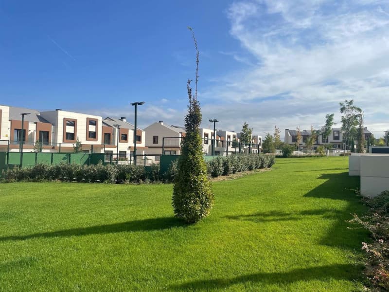 Obra nueva Villas del Mirabal 3 en Boadilla del Monte (Revista) photo 5