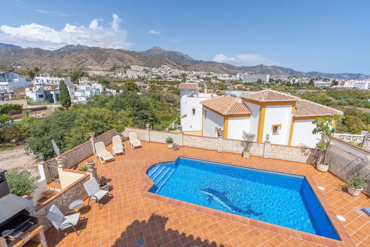 Venta de chalet independiente en Calle Sedella s/n, Nerja
photo 2