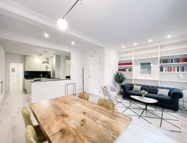 Apartment for rent in Calle del Monte Esquinza , Madrid thumbnail 1