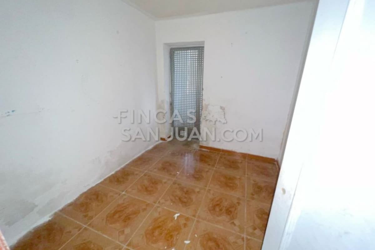 Продажа квартиры на Calle Colonia Santa Isabel, 24, Сан-Висенте-дель-Распейг
photo 4