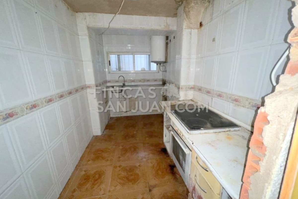 Продажа квартиры на Calle Colonia Santa Isabel, 24, Сан-Висенте-дель-Распейг
photo 5