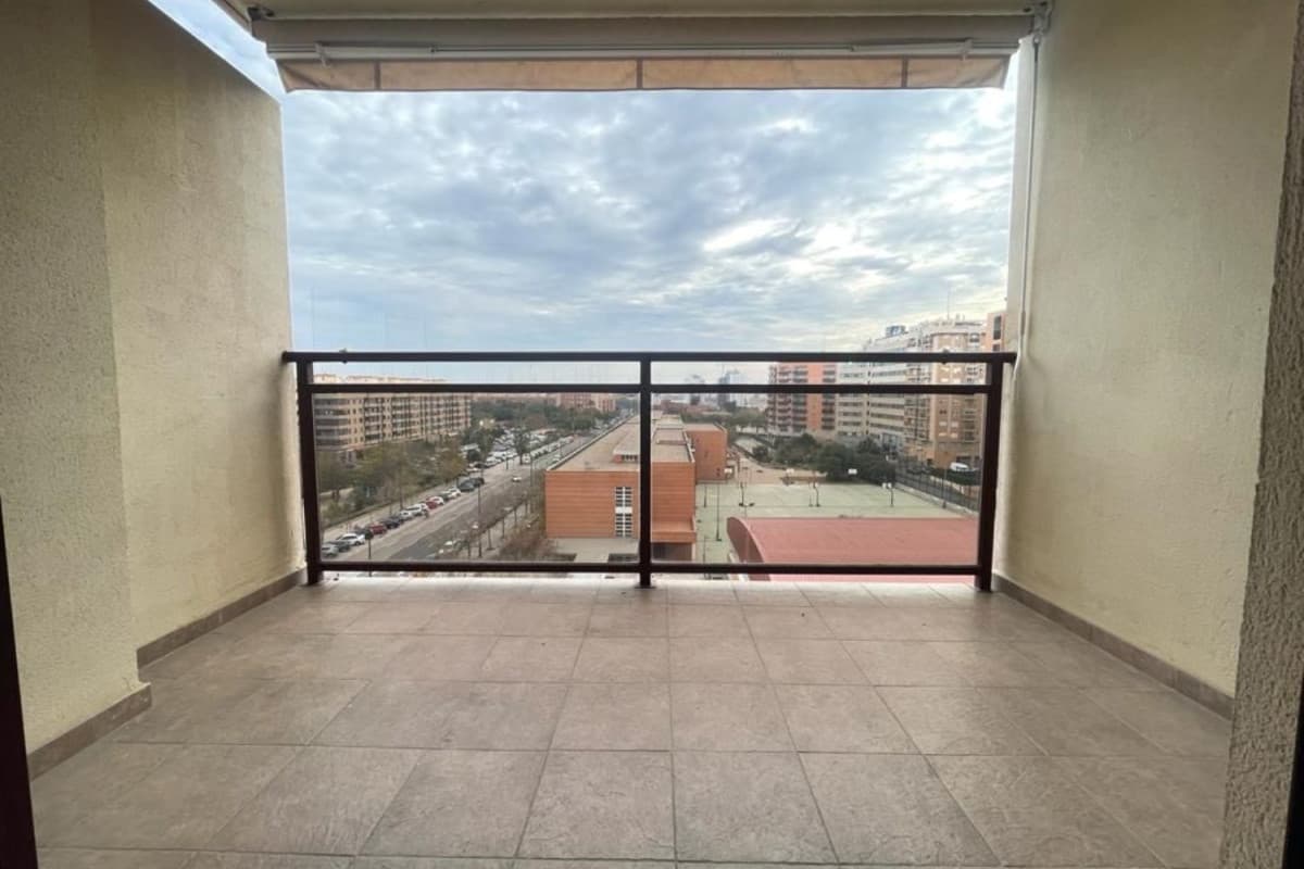 Venta de piso en Calle de trafalgar, València
photo 2