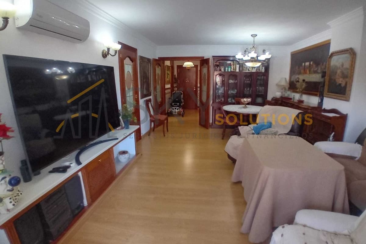 Venta de bajo en Ciutat de Queretaro, Palma de Mallorca
photo 4