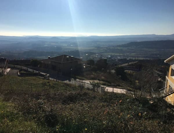 Terreno en venta en Berga photo 2