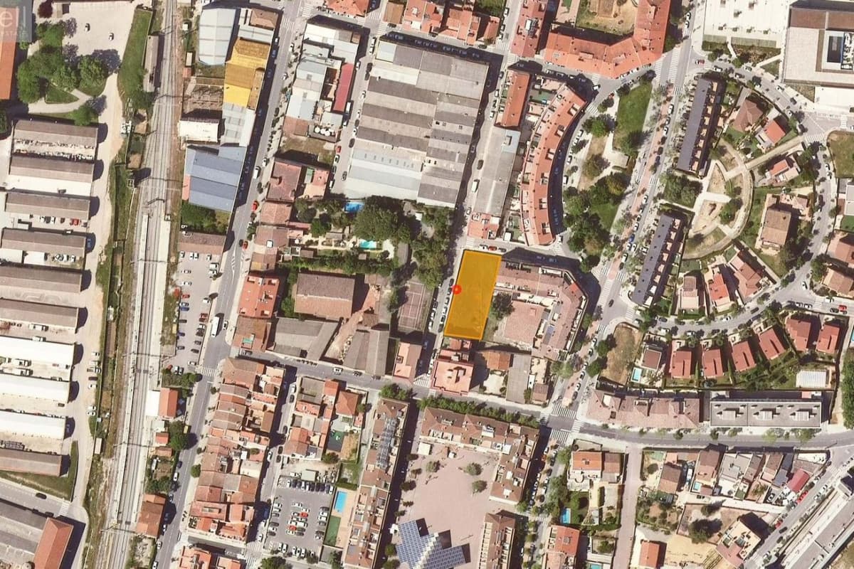 Terreno en venta en Les Franqueses del Vallès, Barcelona photo 2