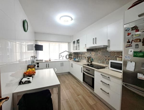 Продажа квартиры в , Betanzos photo 1