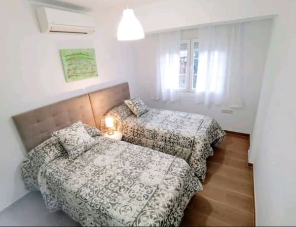 Apartment for rent in Callejón Arenas, 7 , Granada thumbnail 2