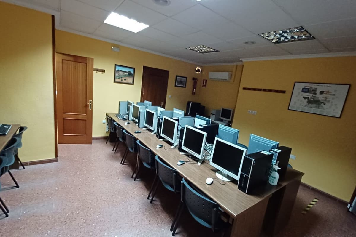 Propiedades en venta y alquiler en España photo 5