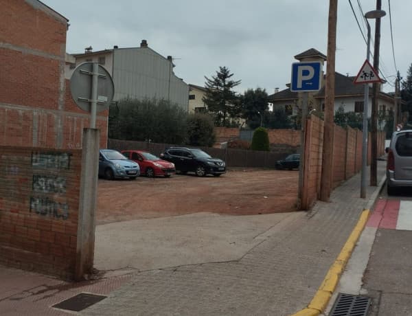 Terreno en venta en Enric Guadayol, 21 thumbnail 1