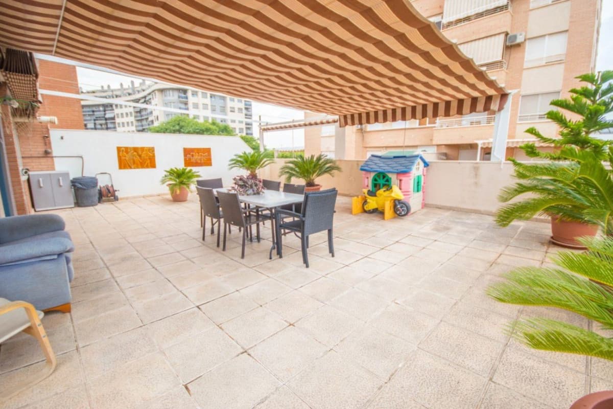 Venta de piso en Calle Paraguay s/n, Elda
photo 2