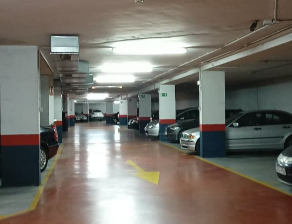 Alquiler de Garaje en plaza Obispo Irurita, 5 thumbnail 2