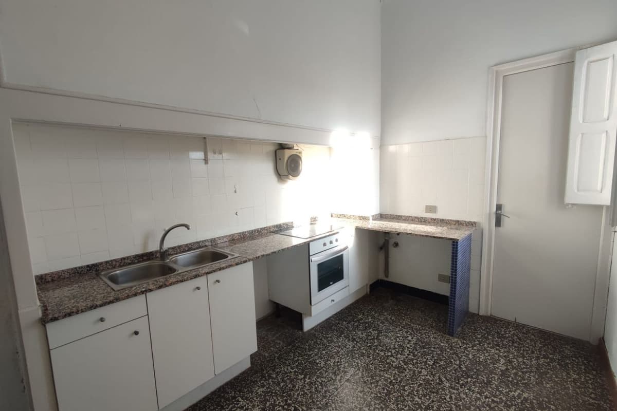 Alquiler de piso en Calle d'Argentona , Mataró photo 3
