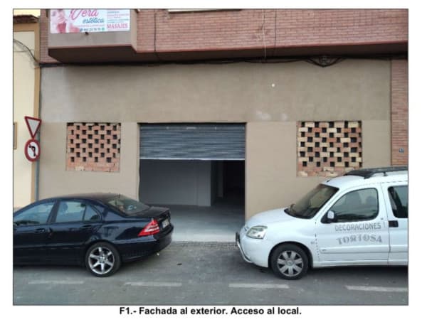 Local en venta en calle Calvario, 57 photo 1
