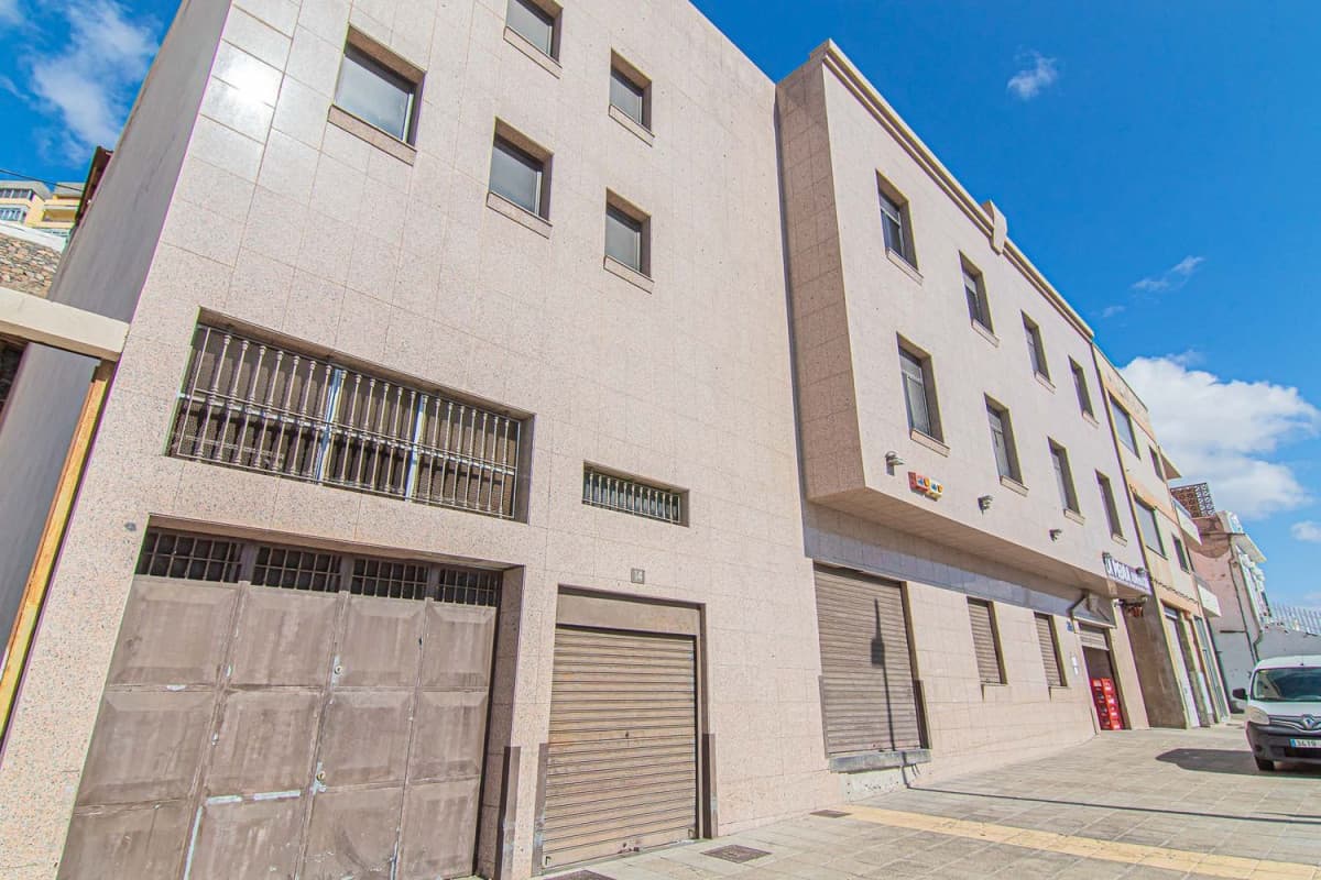 Propiedades en venta y alquiler en España photo 2
