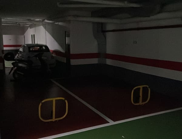Garaje en venta en Calle Ibón de Catieras, 2 CalleIbondeCatieras , Zaragoza thumbnail 1