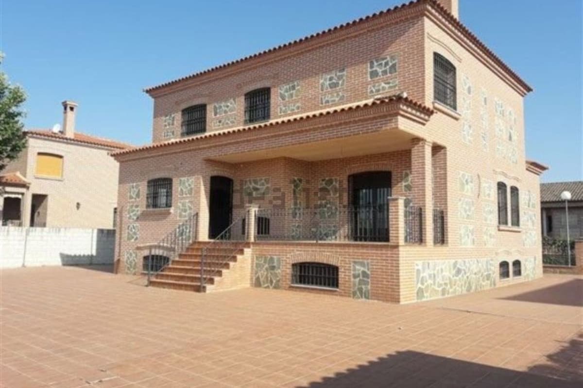 Property photo 3