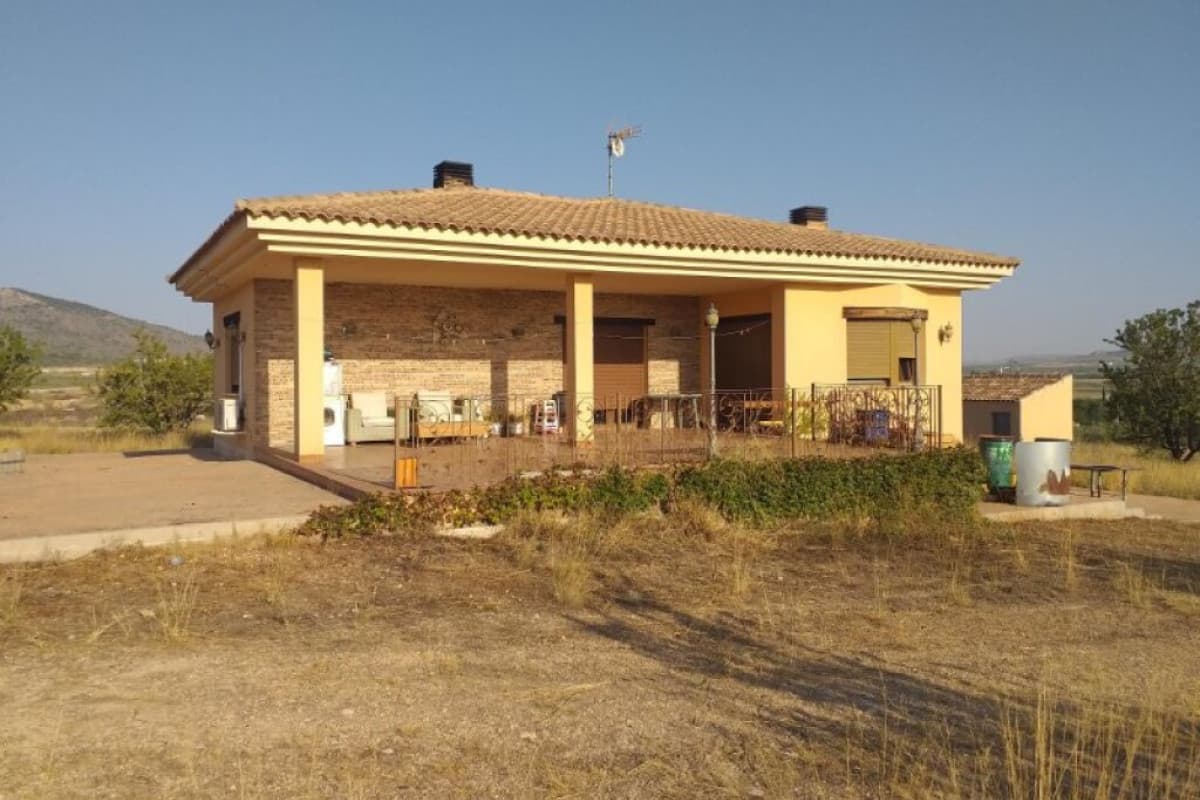 Property photo 3