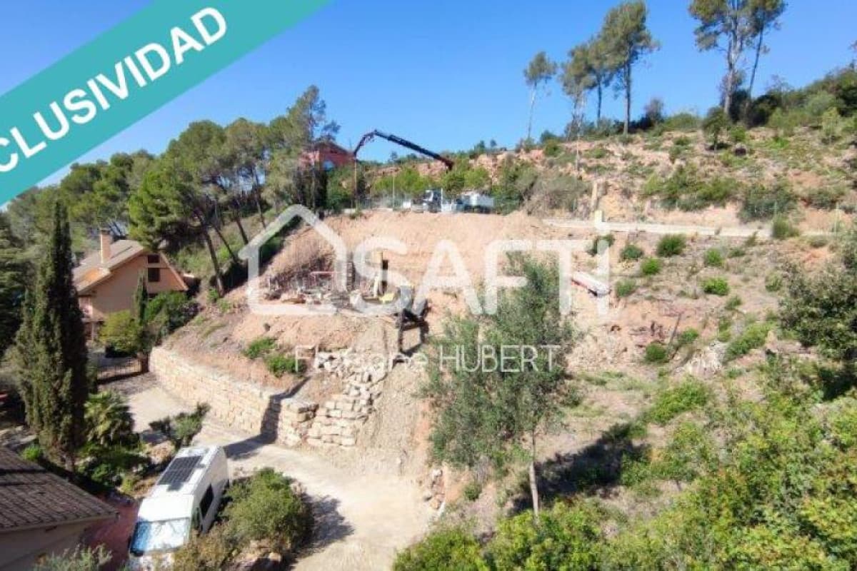 Terreno en venta en Molins de Rei, Barcelona photo 4