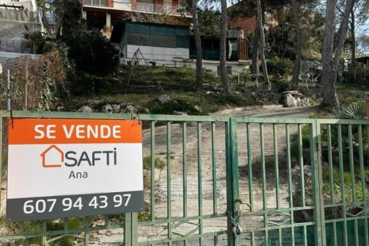 Terreno en venta en Canyelles, Barcelona photo 5