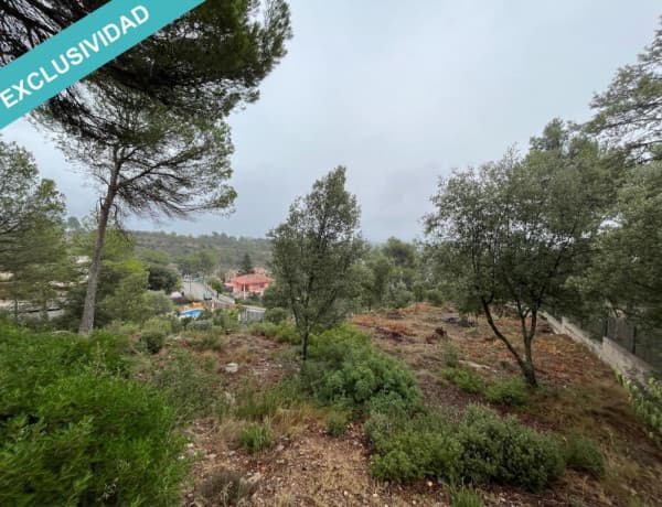 Parcela de 1070 m2 en Castellnou de Bages thumbnail 1