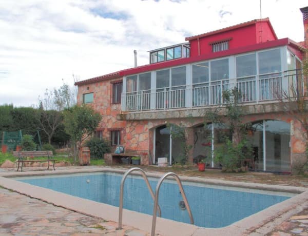 Chalet independiente en venta en , Pedrezuela thumbnail 2