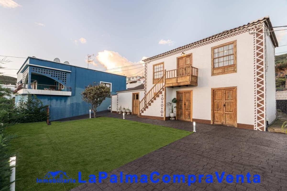 Casa-Chalet en Venta en Villa De Mazo Santa Cruz de Tenerife , Villa De Mazo
photo 2