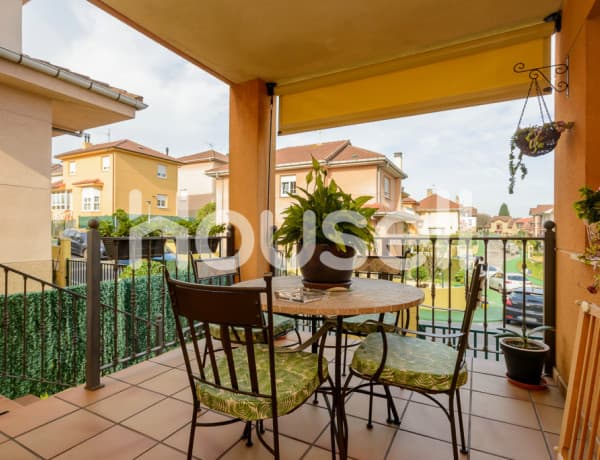 Detached villa for sale in , Avilés photo 2