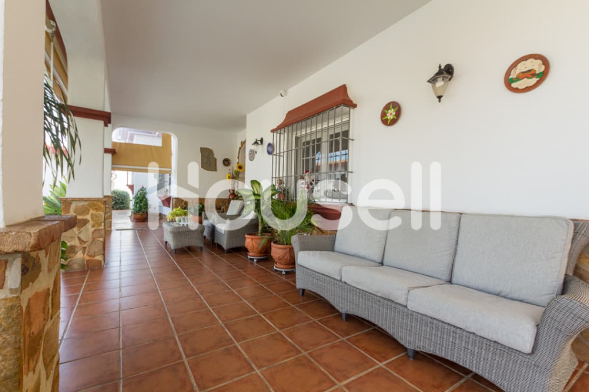 Chalet en venta de 330 m² Calle Jumilla, 29130 Alhaurín de la Torre (Málaga), Alhaurín de la Torre
photo 3