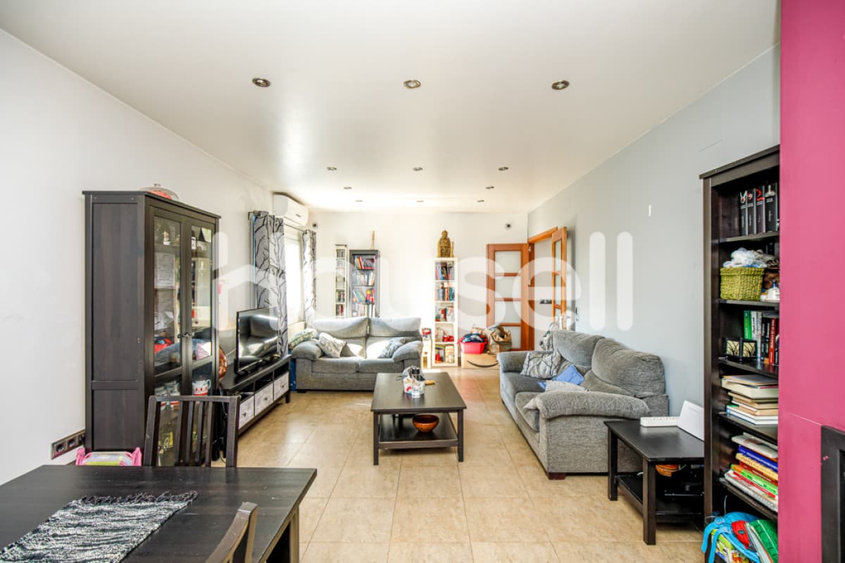 Casa en venta de 262 m² Calle de lEucaliptus, 17410 Sils (Girona), Sils
photo 3