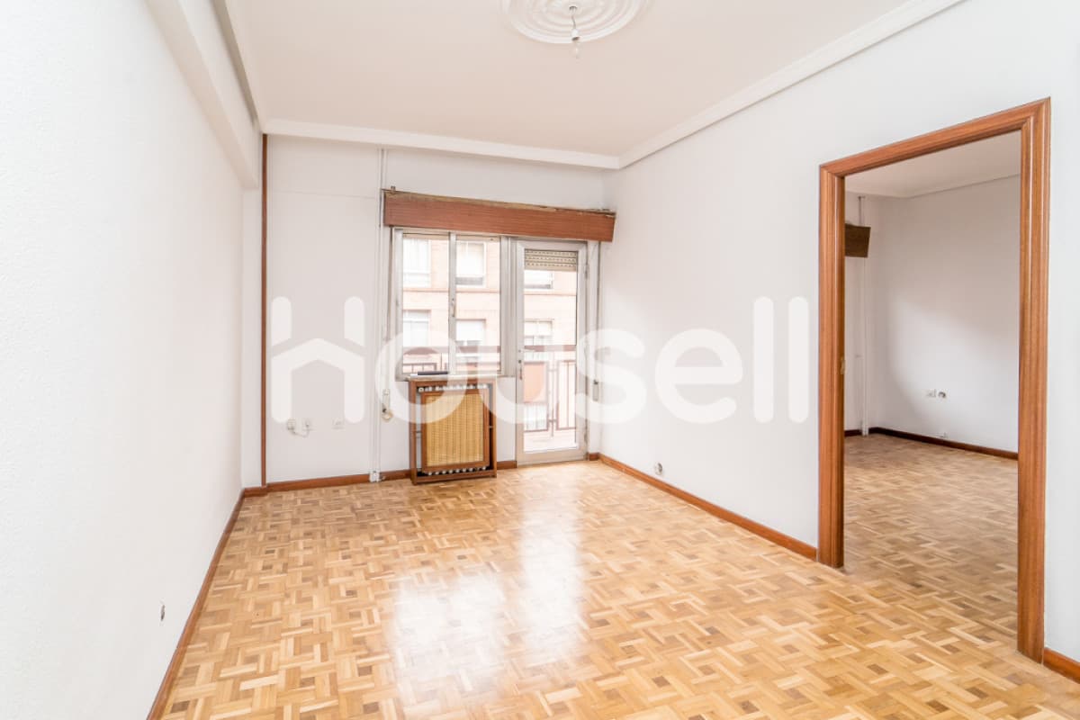 Piso en venta de 83 m² Calle Nicolás Salmerón, 47004 Valladolid, Valladolid
photo 2