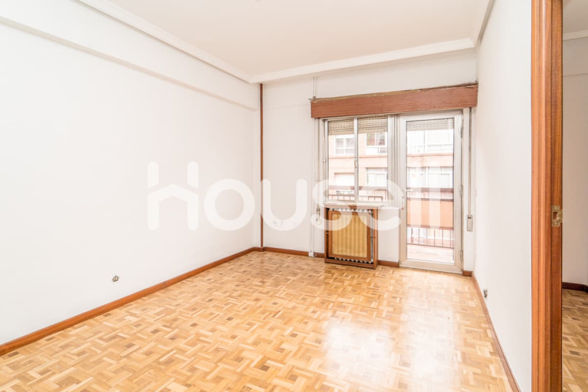 Piso en venta de 83 m² Calle Nicolás Salmerón, 47004 Valladolid, Valladolid
photo 3