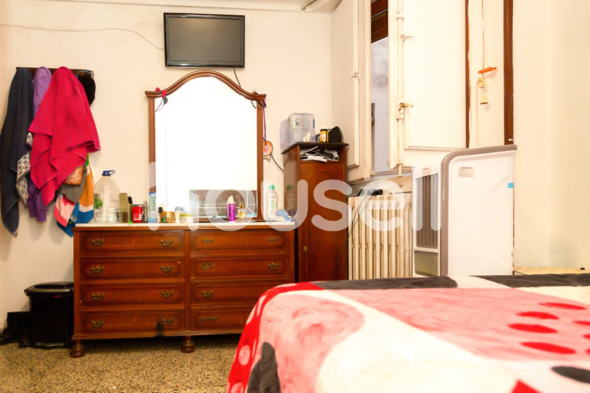 Piso en venta de 81 m² Calle Juan Cabrero, 50007 Zaragoza, Zaragoza
photo 3