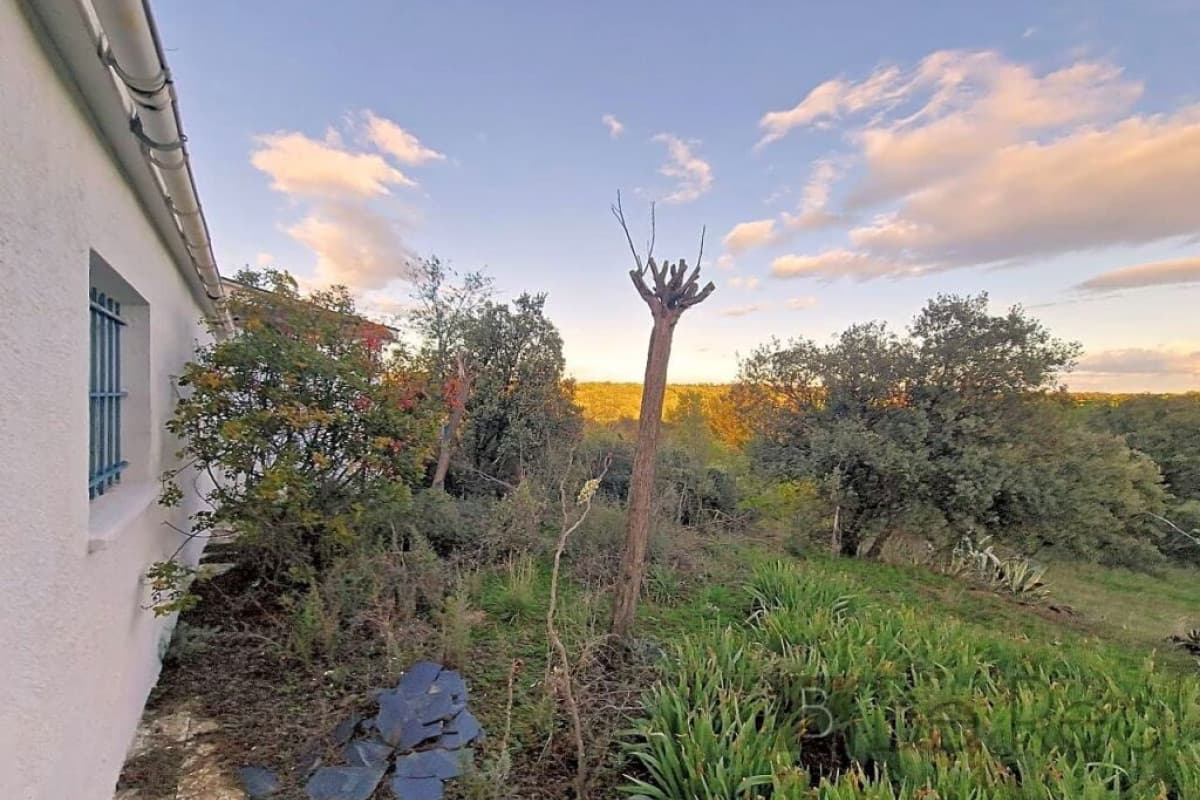 Terreno en venta en Valdemorillo, Madrid photo 3