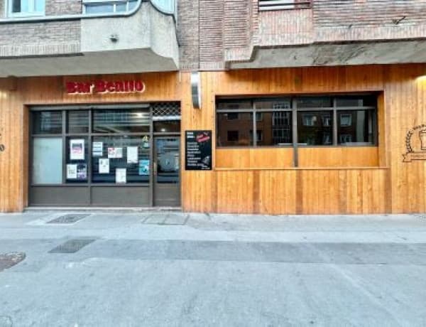 Local comercial en Alquiler en Vitoria Álava photo 1