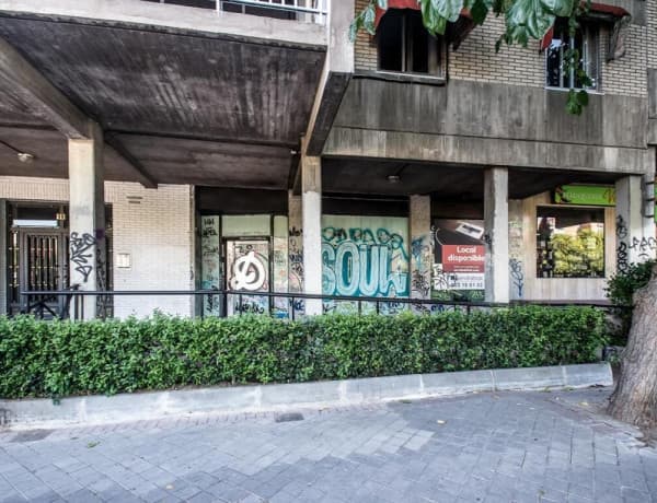 Local en venta en Madrid de 156 m2 thumbnail 1