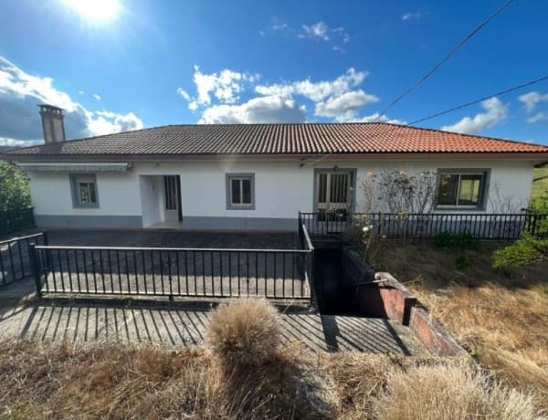 Коттедж на продажу в , Boqueixon photo 2