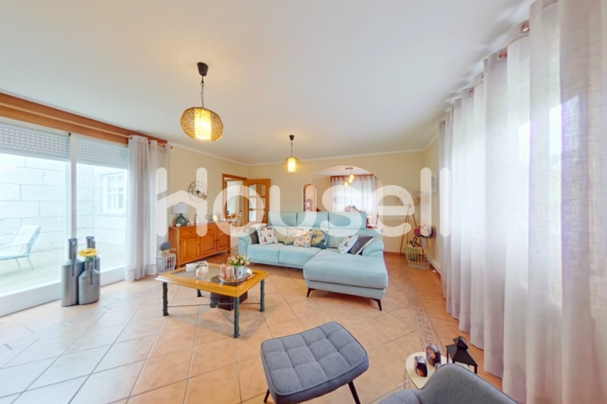 Casa en venta de 303 m² Lugar Seoane Abaixo, 15181 Cambre (A Coruña), Cambre
photo 4