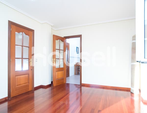 Chalet independiente en venta en , Oleiros thumbnail 2