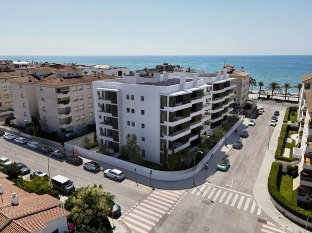 Obra nueva Edifici Mercè Rodoreda en Calafell (Revista) photo 5