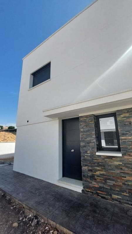 Obra nueva La Pedrera en Cunit (Revista) photo 4