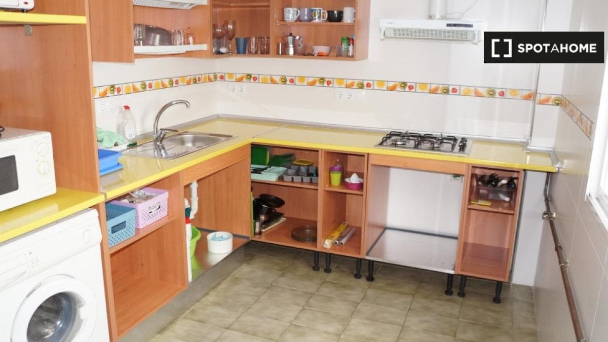 Apartment rental in , Seville photo 2