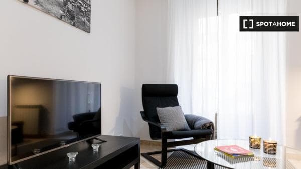 Apartment for rent in , Madrid photo 2