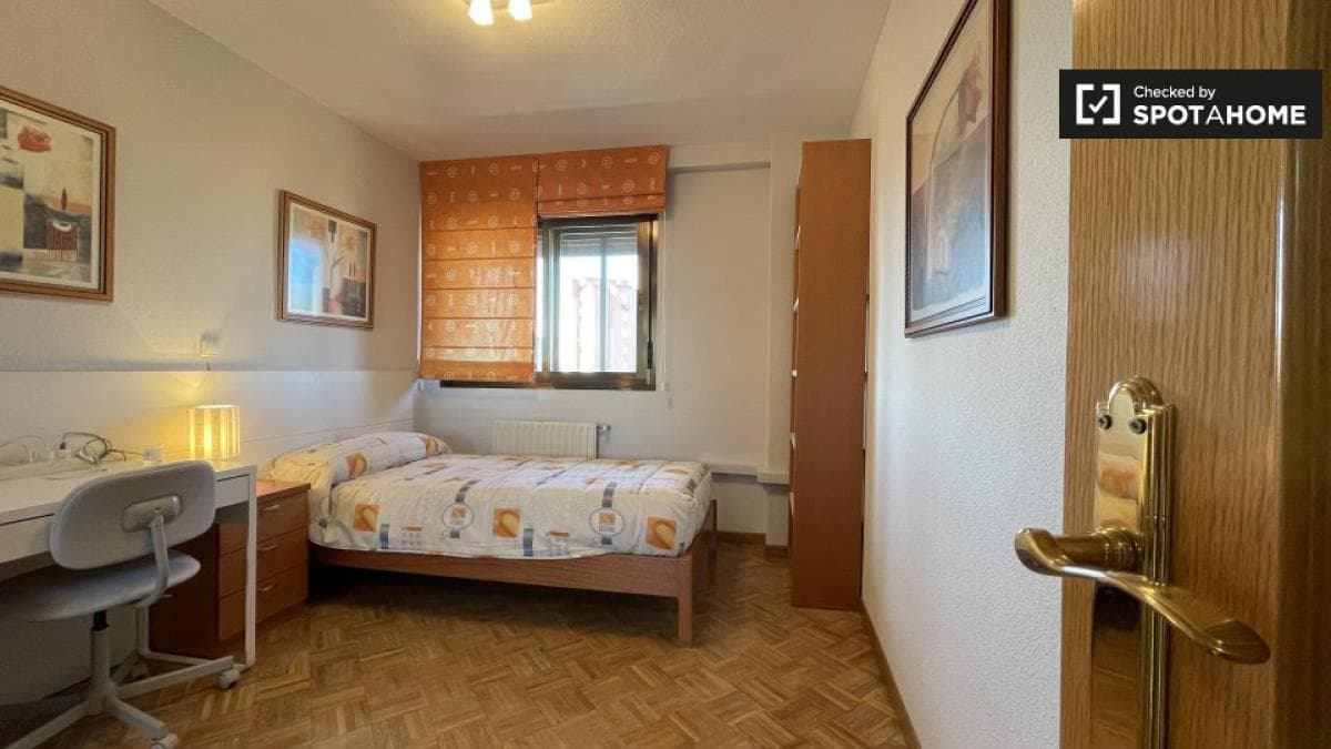Apartment rental in , Madrid photo 3