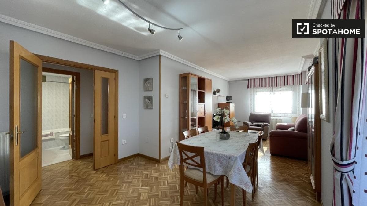 Apartment rental in , Madrid photo 5