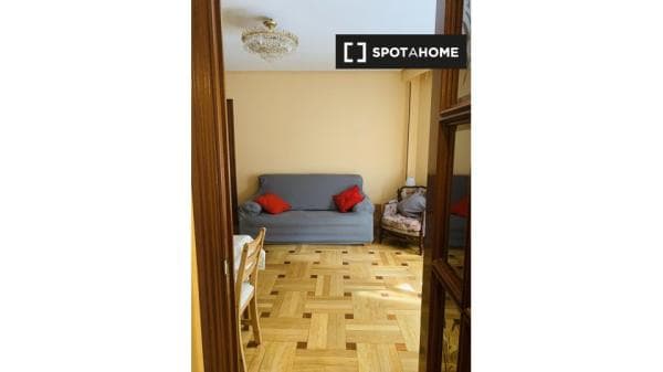 Piso en alquiler en , Madrid photo 3