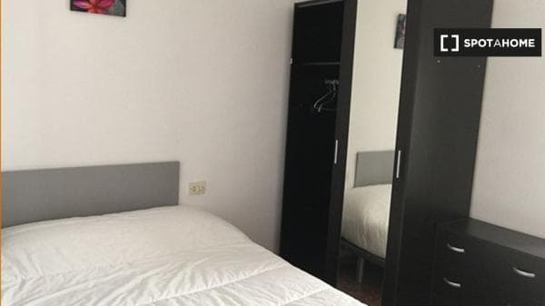 Piso en alquiler en , València photo 1