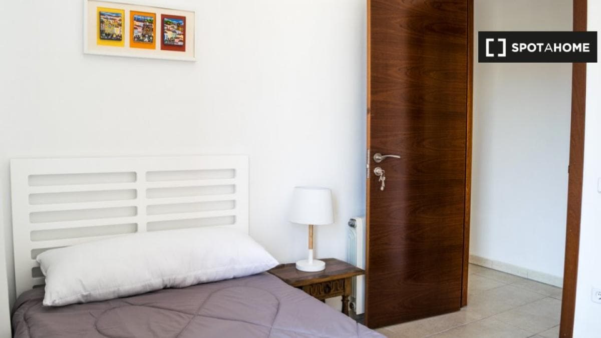 Properties for sale and rent in Spain photo 2