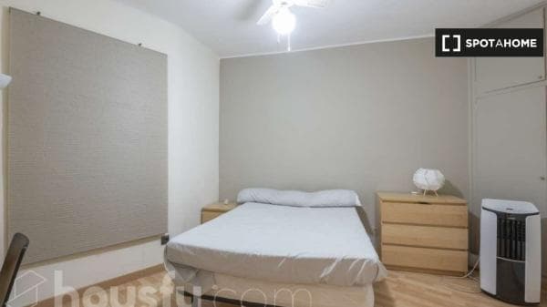 Apartment for rent in , Barcelona photo 4