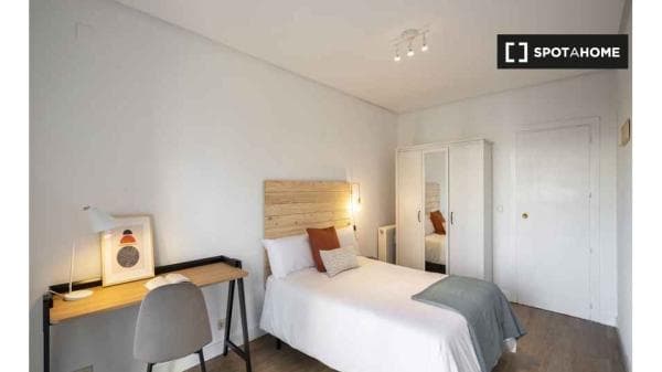 Apartment for rent in , Madrid photo 2