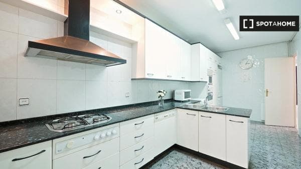 Apartment for rent in , Barcelona photo 4